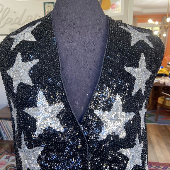 Vintage JC 001 USA Sequin Black and Silver Star Vest Size L - Picture 2 of 6